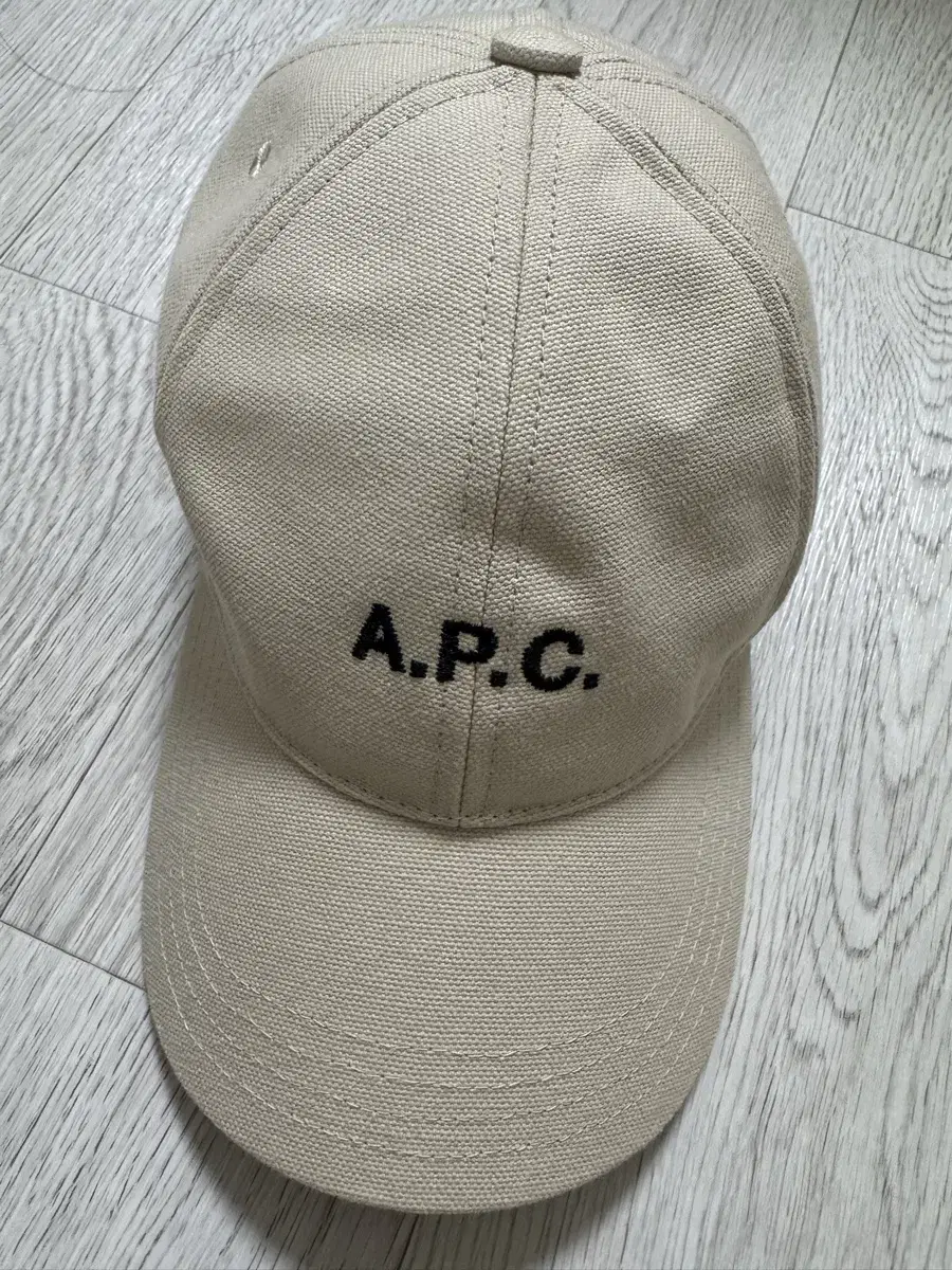 APC 아페쎄 볼캡 모자